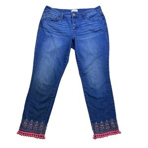 Crown & Ivy Embroidered Pom-Pom Hem Women’s Jeans 12